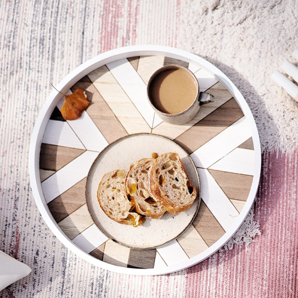 Yorgen round wooden tray, 11.81 in