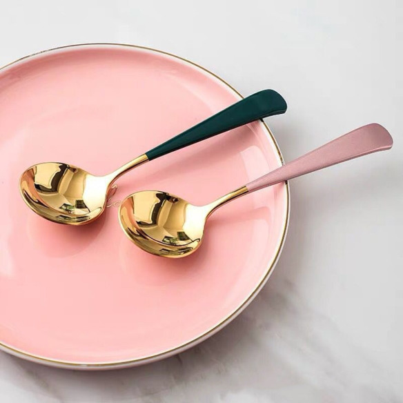 Daisy Gold stainless steel dessert spoon, 6.1 in