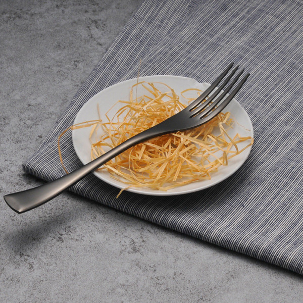 Busan stainless steel table fork, 8.27 in