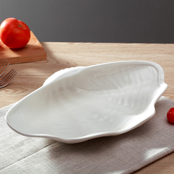 Lagoo white ceramic plate, 13.78 in